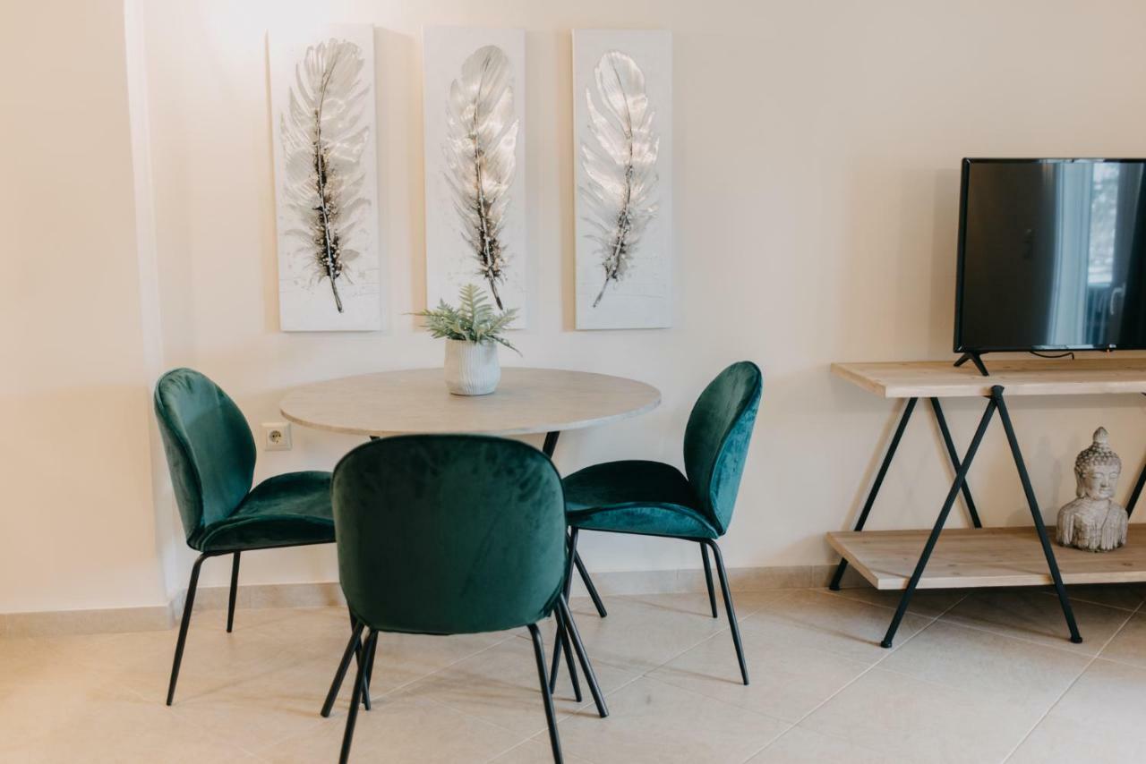 Best House, Central Luxury Apartment, Agiou Nikolaou, Patra ภายนอก รูปภาพ