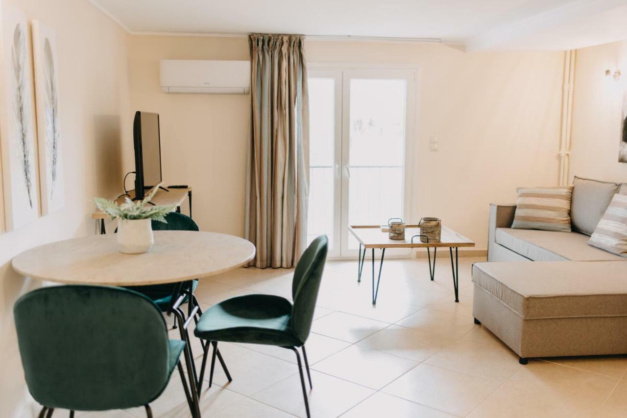 Best House, Central Luxury Apartment, Agiou Nikolaou, Patra ภายนอก รูปภาพ